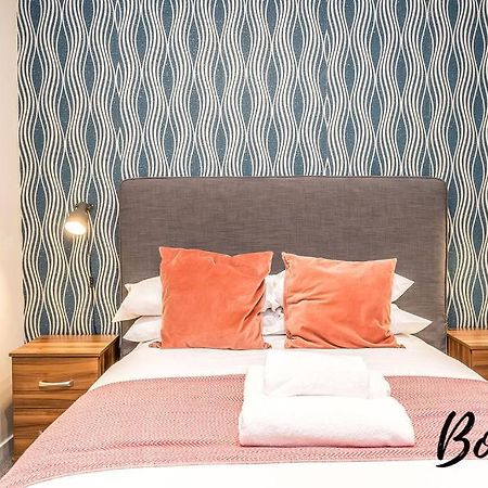 Spacious 2Br-1Ba - Grassmarket - Free Parking By Bonjour Residences Edinburg Exteriör bild