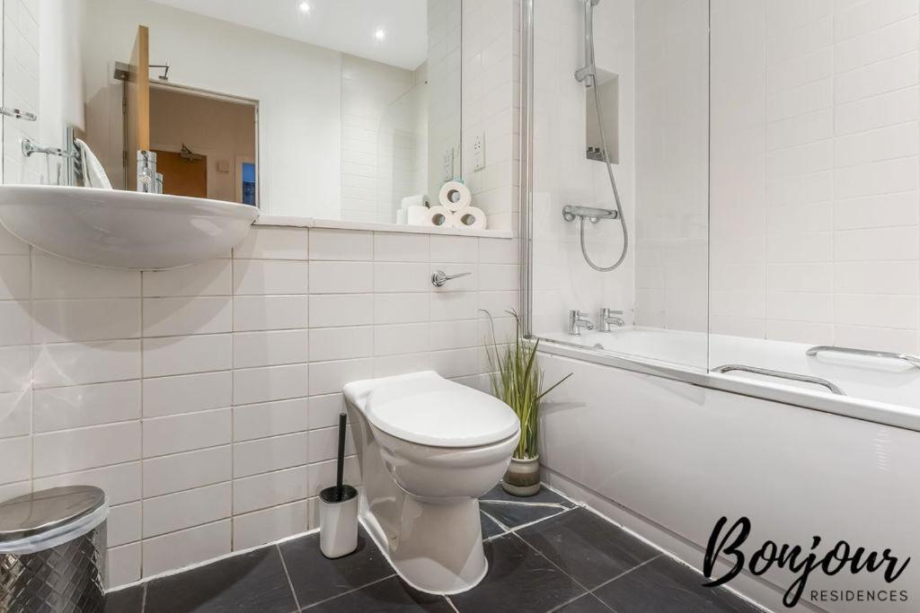 Spacious 2Br-1Ba - Grassmarket - Free Parking By Bonjour Residences Edinburg Exteriör bild