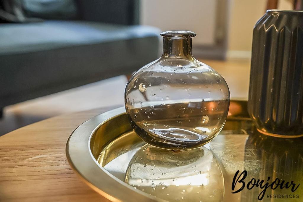 Spacious 2Br-1Ba - Grassmarket - Free Parking By Bonjour Residences Edinburg Exteriör bild