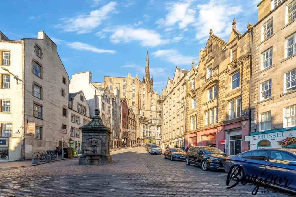 Spacious 2Br-2Ba - Grassmarket - Free Parking By Bonjour Residences Edinburg Exteriör bild