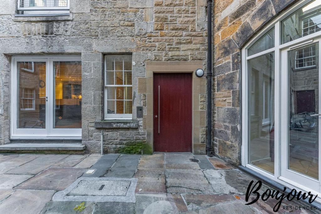 Spacious 2Br-1Ba - Grassmarket - Free Parking By Bonjour Residences Edinburg Exteriör bild