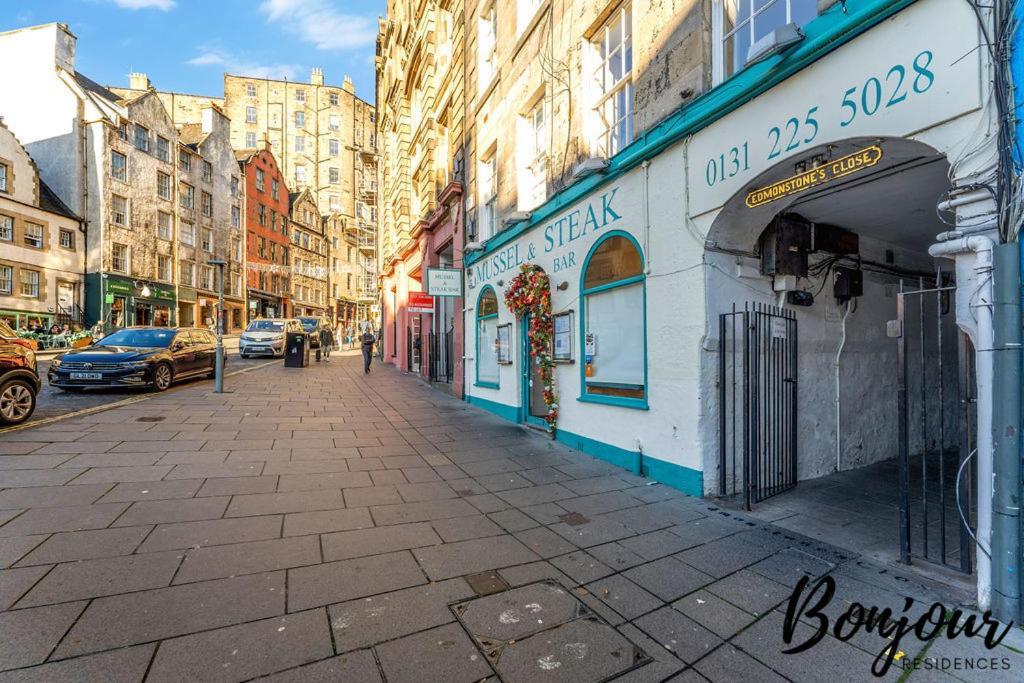 Spacious 2Br-2Ba - Grassmarket - Free Parking By Bonjour Residences Edinburg Exteriör bild